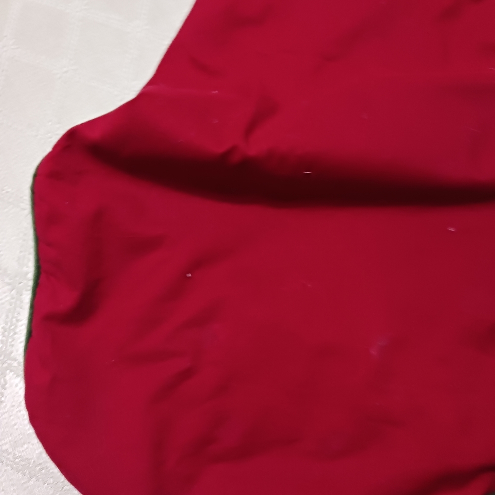 Festive Velvet table runner - Picture 4 of 4